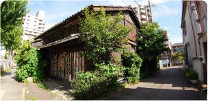 老朽化した物件